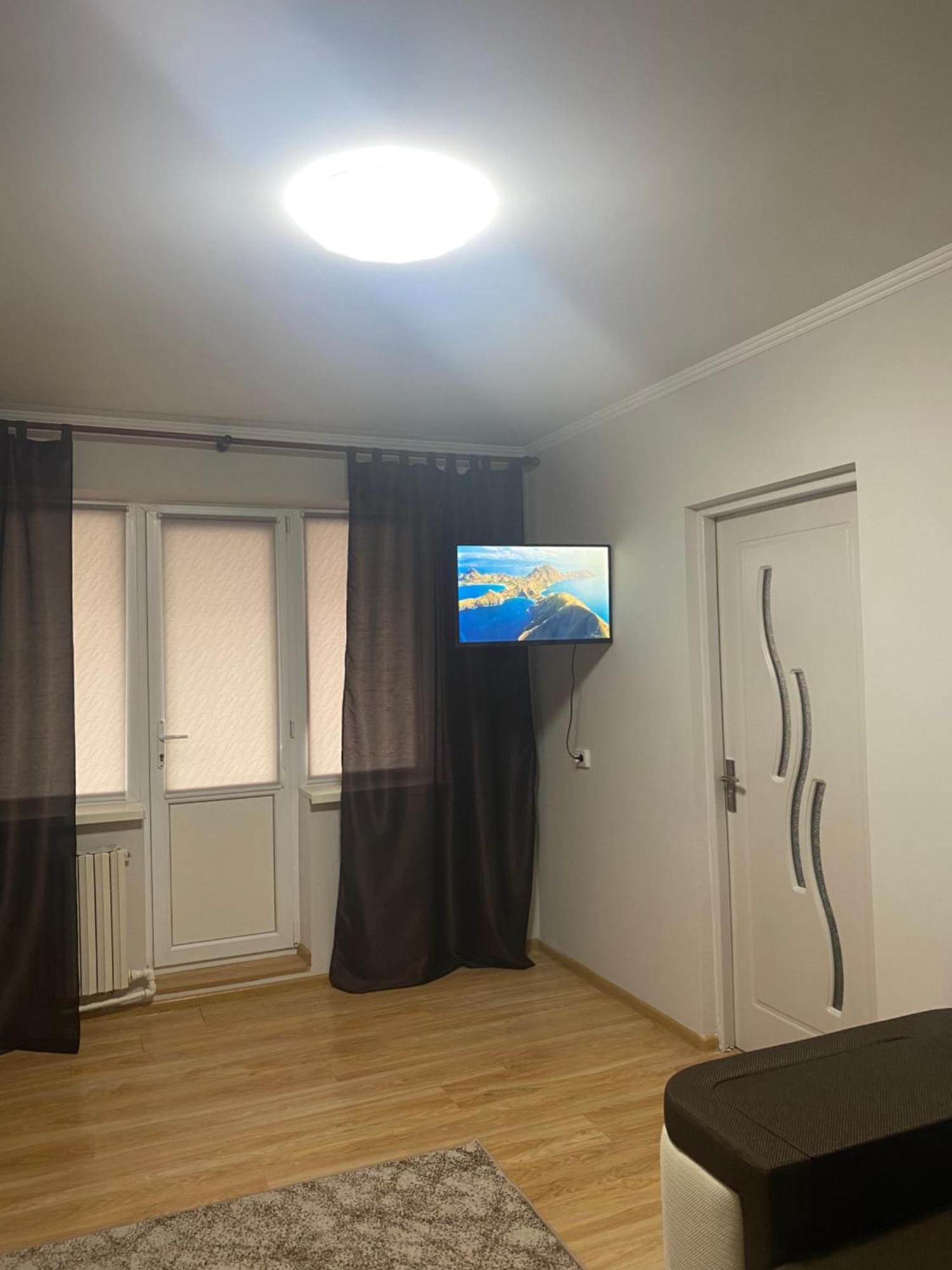 Apartament Str Grenoble Chisináu Exterior foto